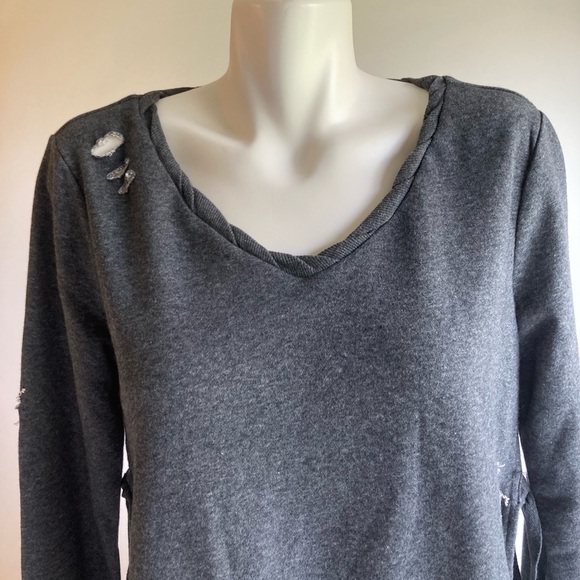 New Romeo + Juliet Grey 80%Cotton 40%Polyester Long Sleeve Pullover size S - Picture 2 of 15